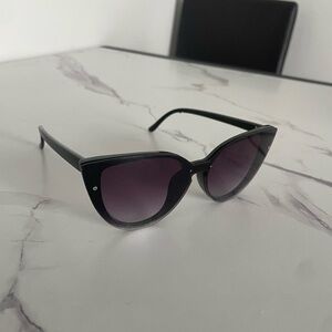 Quay Australia Black Oversized Cat-Eye Sunglasses
